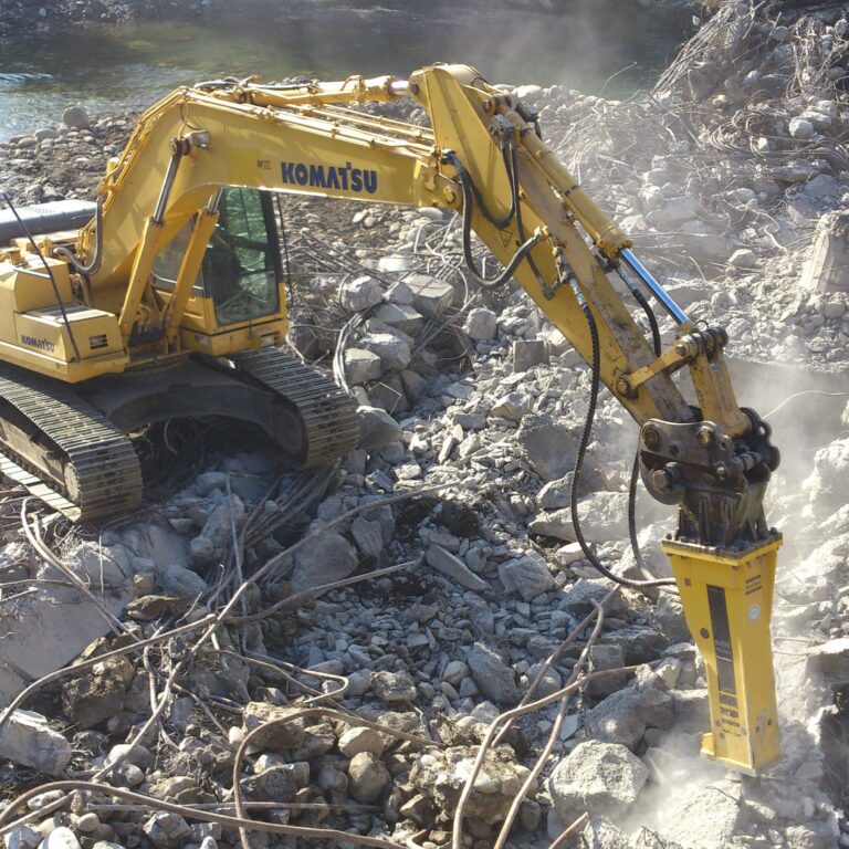 Démolition du béton au BRH 1500 kg