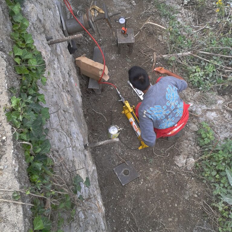 Essai de contrôle sur clou